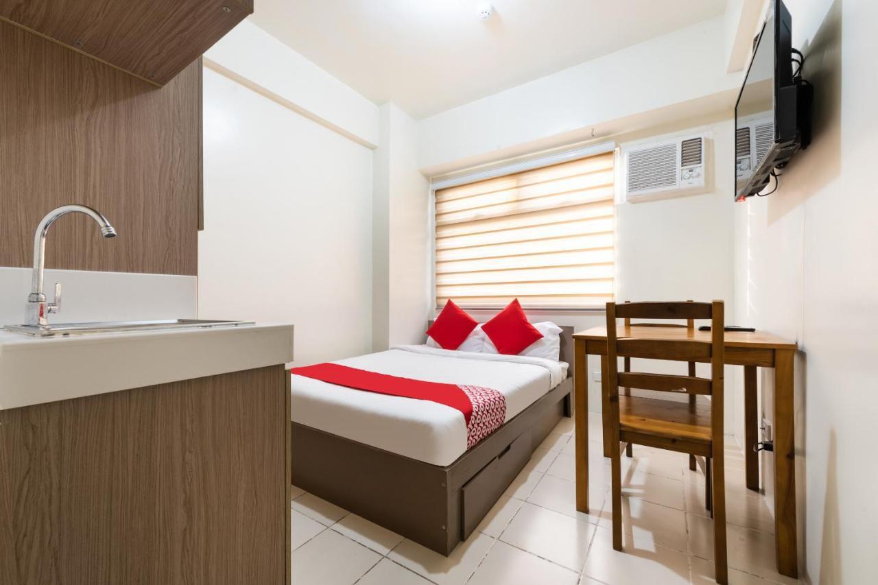 Oyo 474 Urbandeca Tower 316 - Nizami Condotel Mandaluyong Exterior photo